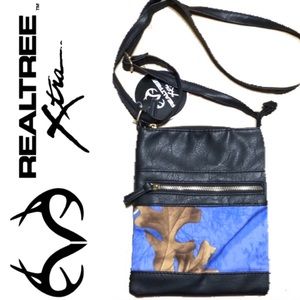 🆕 Realtree Camouflage Crossbody